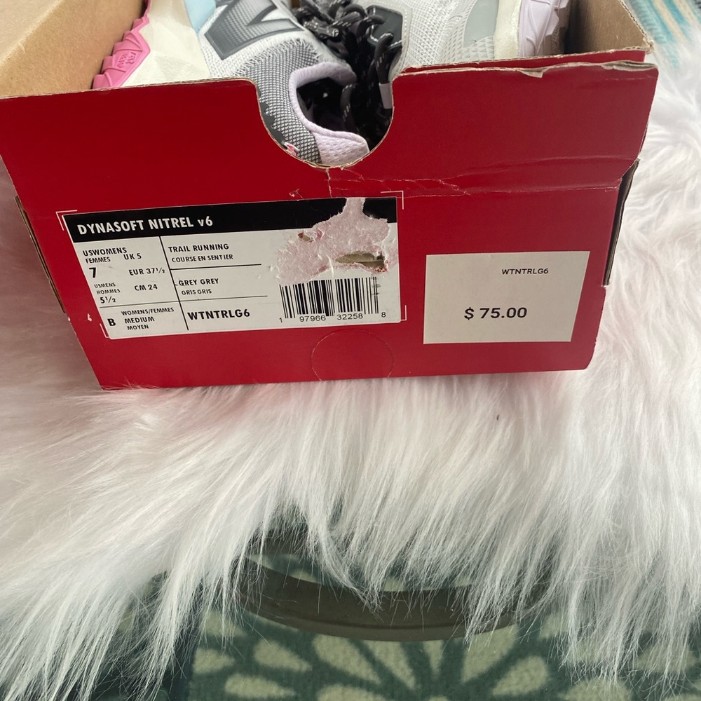 New in box new balance Dynasoft Nitrel v6 - Picture 11 of 11